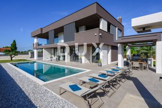 ISTRA, KRNICA - Čudovita novozgrajena vila s pogledom na morje