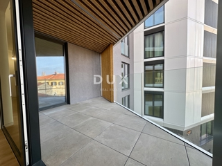 UMAG, CENTER - Stanovanje v luksuzni novogradnji, prva vrsta do morja