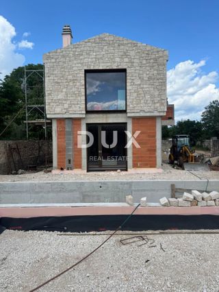 ISTRA, BALE - Moderno opremljena vila z bazenom in savno