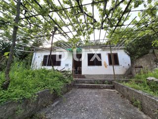 ISTRA, LABIN - Hiša na podeželju s čudovitim vrtom