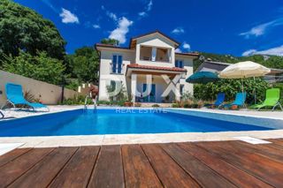 BRIBIR - čudovita vila s pogledom na morje