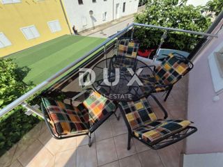 CRIKVENICA, DRAMALJ - hiša 115 m2 z dvema apartmajema v bližini morja, znižana cena, priložnost!!!