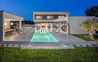 ISTRA, ROVINJ - Vila moderne arhitekture