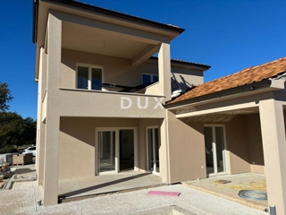 ISTRA, ŽMINJ - Nova mediteranska hiša s pogledom na vinograd v zasebnem kompleksu!