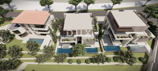 MATULJI, JUŠIĆI - Gradbeno zemljišče za investicijo za 3 stanovanjske objekte na odlični lokaciji, infrastruktura!