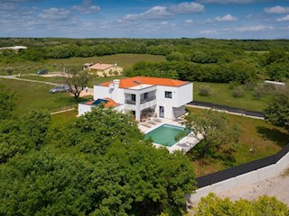 ISTRA, PULA - Moderna vila z bazenom