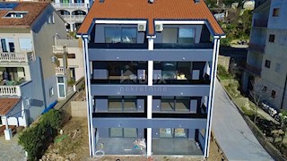 CRIKVENICA - Dvoetažni apartma, 101 m2, pogled na morje!
