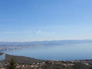 OPATIJA, IČIĆI, POLJANE- 2 starogradnji 300m2 + gradbeno zemljišče 2187m2 (+ 3475m2 nezazidljivo) s panoramskim pogledom na morje za apartmaje/družinsko hišo/hišo za najem - počitnice z bazenom