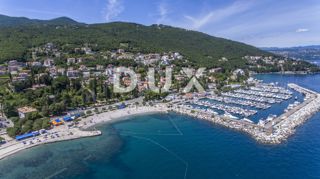 OPATIJA, IČIĆI - gradbeno zemljišče s pogledom le 300 metrov od plaže na mirni lokaciji