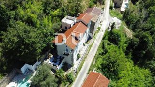 ISTRA, MOTOVUN - Kamnita pravljica v naravi! REDKOST!