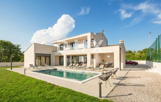 ISTRA, LABIN - Luksuzna vila z bazenom, wellnessom in teniškim igriščem