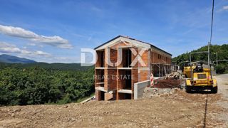 VIŠKOVO - Prostorno stanovanje na mirni lokaciji