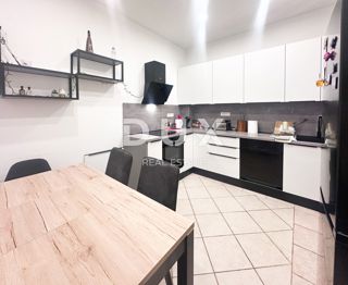 RIJEKA, ŠIRŠE CENTER - Trisobno stanovanje za bivanje ali investicijo, blizu Korza