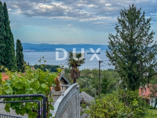 OPATIJA, IKA - priložnost - čudovito stanovanje s teraso in pogledom na morje ter parkirnim mestom