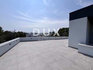 ZADAR, PETRČANE - Moderno penthouse stanovanje v novogradnji blizu morja