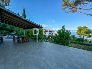 OPATIJA, IČIĆI - stanovanje s čudovito teraso, druga vrsta do morja, v odličnem stanju, razgled, parkirišče