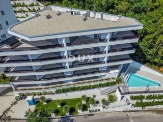 OPATIJA, CENTER - luksuzna stanovanjsko-poslovna stavba s 7 stanovanji, garažo in bazenom v središču Opatije