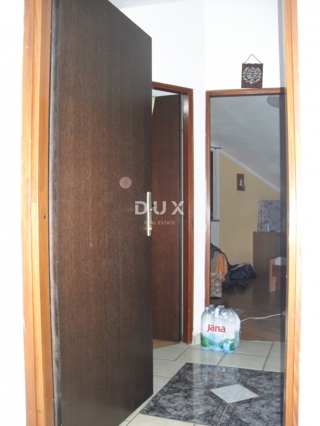 OTOK KRK, OMIŠALJ - Apartma 2 spalnici + dnevna soba 50 m2