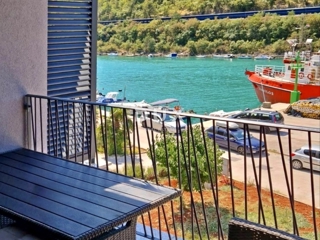 ISTRA, LABIN - Apartma prva vrsta ob morju