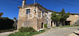 ISTRA, ŽMINJ - Dve kamniti hiši pripravljeni za obnovo