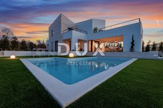 Žgombići, Malinska-Dubašnica, 390m2
