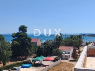 ZADAR, VIR - Udobno penthouse s pogledom na morje 180 metrov od plaže Jadro! AS3