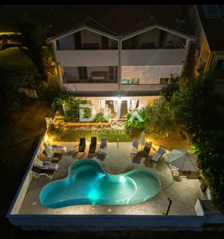 Valbandon, Fažana, 460m2
