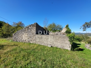 ISTRA, BOLJUN - Dve samostojni kamniti hiši z 18.000 m2 zemljišča