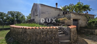 ISTRA, GRAČIŠĆE - Impresivna kamnita hiša z razgledom in vrtom