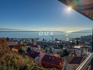 OPATIJA, IČIĆI - penthouse v čudoviti vili nad resortom Mariott, garaža, 300m od plaže