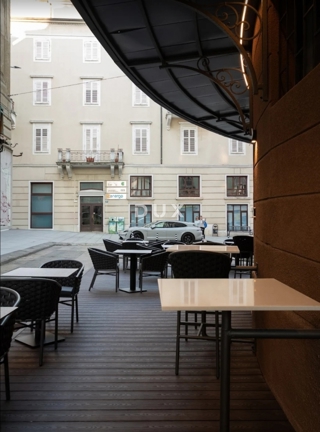 RIJEKA, CENTER - ekskluzivni hotel v samem središču mesta - REDKO NA TRGU!!!