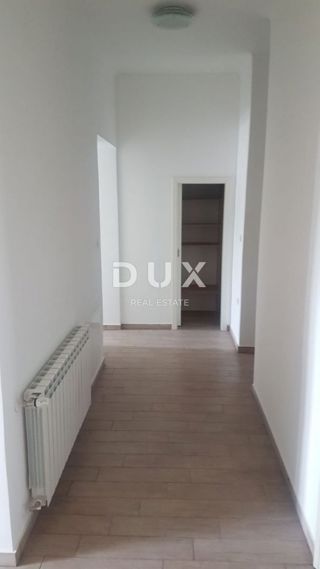 RIJEKA, CENTER - 133 m2 pisarniških prostorov v samem središču mesta - idealno za polikliniko, sedež podjetja