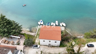 Hiša Tar, Tar-Vabriga, 325,89m2