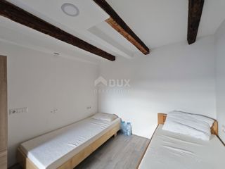 OTOK KRK, okolica mesta Krk - Dvoetažni apartma v prvem in drugem nadstropju