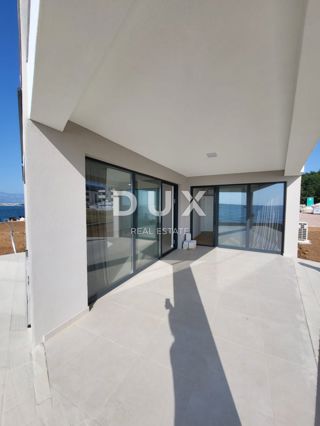 PRIVLAKA, ZADAR - S1 Luksuzna novogradnja v prvi vrsti do morja