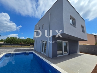 ZADAR, VIR - Moderna hiša z bazenom S2 - Pogled na morje!