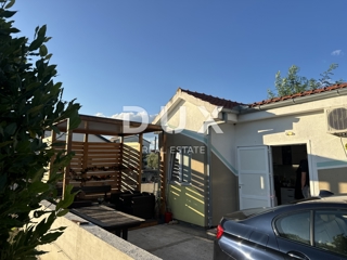 ZADAR, MURVICA - Hiša na gradbišču 1680m² - Vrhunska lokacija!