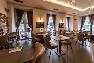 RIJEKA, CENTER - restavracija na izjemni lokaciji