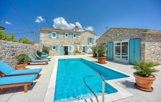 ISTRA, SVETI LOVREČ - Kamnita hiša z bazenom