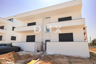 OTOK PAG, PAG - Apartma v gradnji blizu morja S1