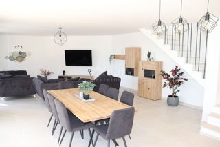 OTOK KRK, POLJICA (okolica) - Moderna vila 4s+sb, bazen, žar, parking