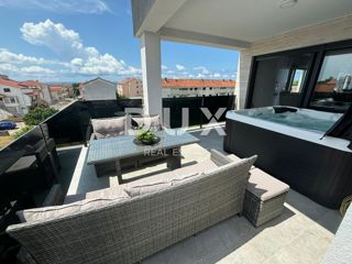 ZADAR, PRIVLAKA - Penthouse 130m od morja