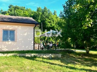 ISTRA, BUZET - Hiša v neokrnjeni naravi