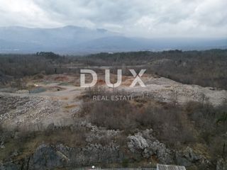MATULJI, PERMANI - Zazidljivo zemljišče 16000m2 v delovni coni za skladišča/hale, CONA M