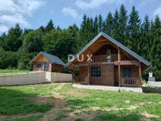 GORSKI KOTAR, LIČ - Samostojna lesena hiša v zaključni fazi, na samem
