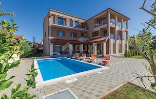 ISTRA, MEDULIN Apartmajska hiša v Banjolah - POGLED NA MORJE !!