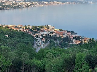 OPATIJA, KOLAVIĆI - gradbeno zemljišče 1096m2 s projektom za vilo s panoramskim pogledom na morje za družinsko hišo / vilo / hišo za najem - počitnice z bazenom