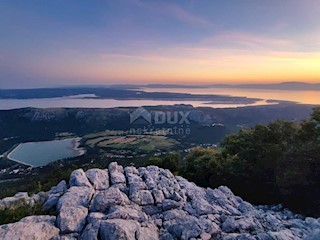 CRIKVENICA - Zemljišče za gradnjo fotovoltaične elektrarne/ športno-rekreacijskega objekta/ zdraviliško turističnega objekta