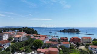 Banjol, Rab, 90m2
