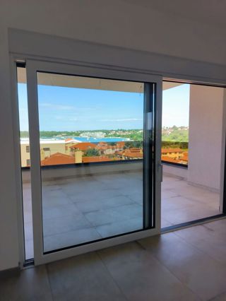  ISTRA, BANJOLE Čudovit penthouse s pogledom na morje + garaža!